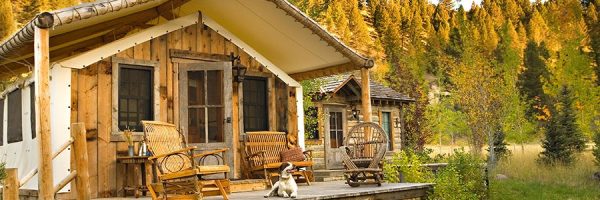 dam-images-travel-glamping-lodges-lodges-and-glamping-01-ranch-at-rock-creek